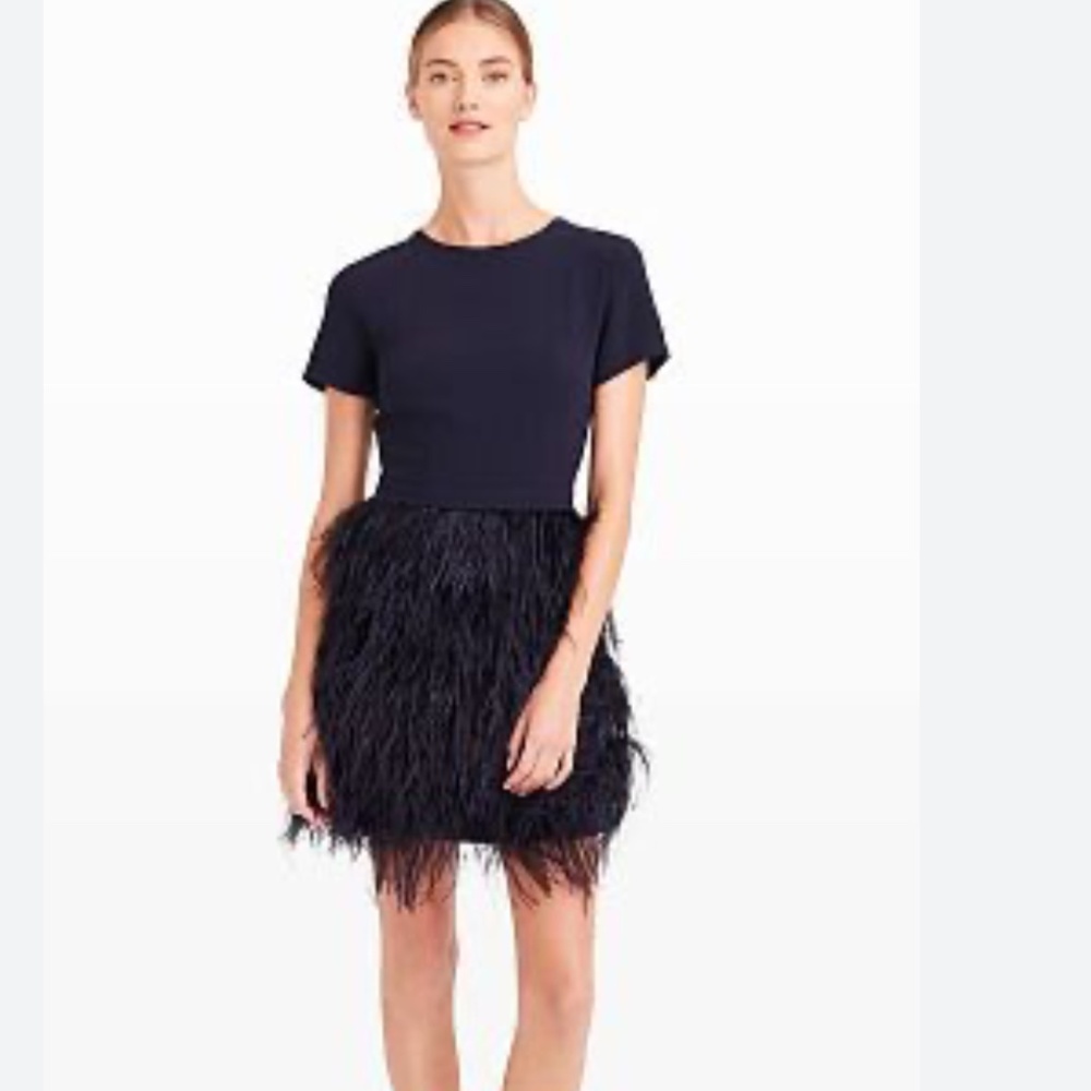 Stand out in this Club Monaco, navy blue, size 00 one of a kind party dress